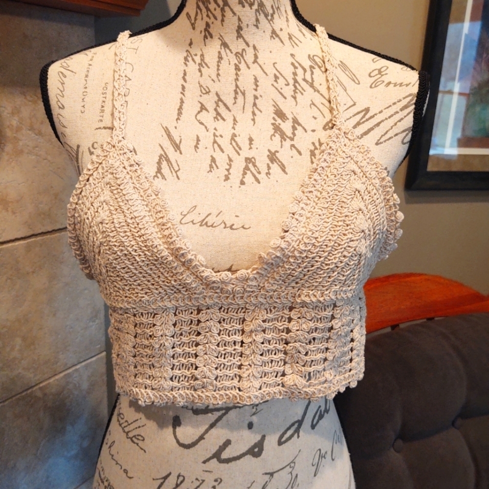 💥3/$20 Shein OS Cream Crochet Crop Top!